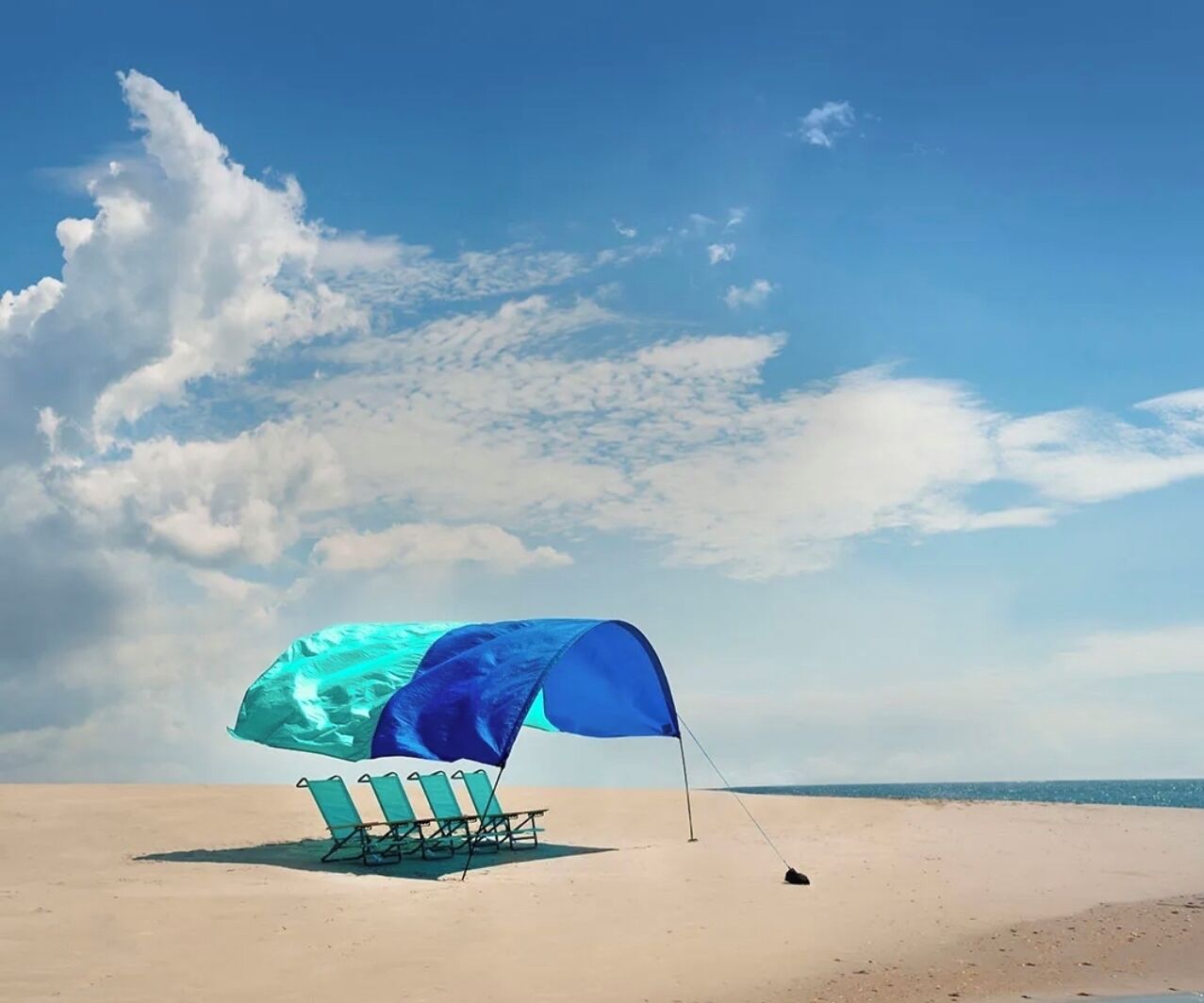 In Strandnähe, Liegestühle, Strandtücher