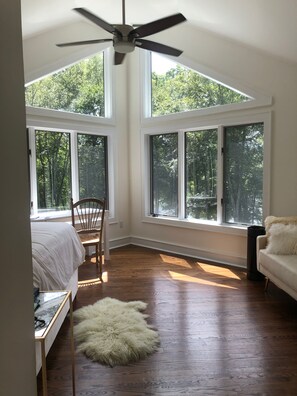 7 makuuhuonetta, Wi-Fi, vuodevaatteet