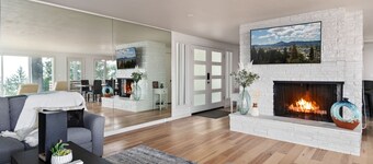 Skyline - entire modern 3-bedroom house with game room, sauna and views!