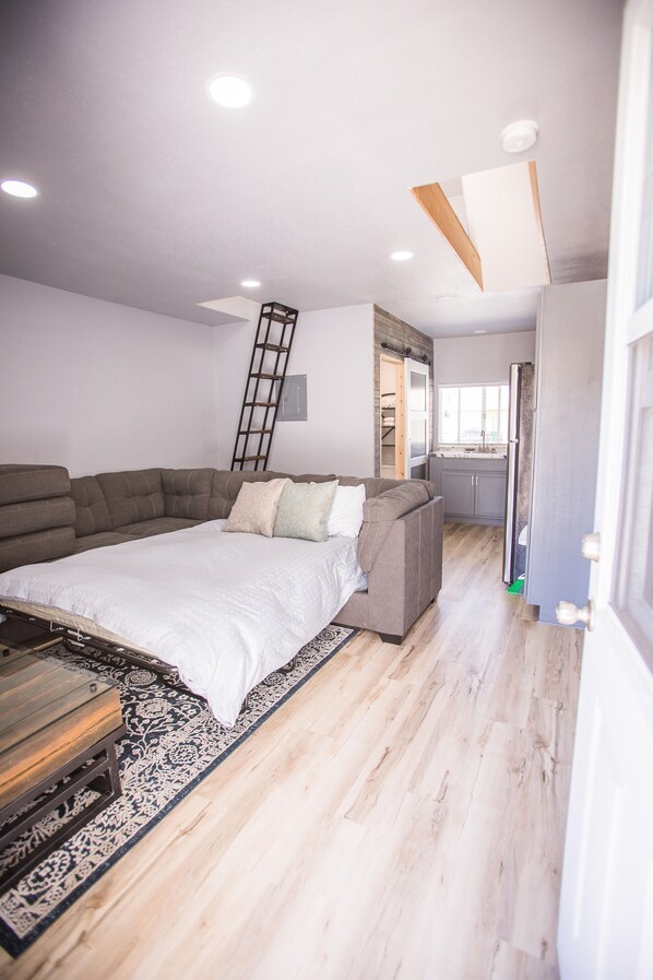 1 chambre, fer et planche à repasser, Wi-Fi, draps fournis