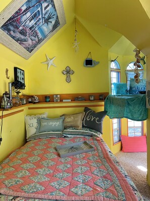 4 quartos, escrivaninha, Wi-Fi de cortesia, roupa de cama