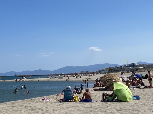 A little corner of paradise overlooking the marine lake Le Barcares