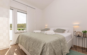 2 Schlafzimmer, Zimmersafe, kostenloses WLAN, Bettwäsche