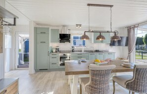 Kühlschrank, Herdplatte, Geschirrspüler
