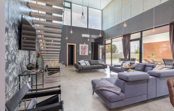 Interior - Stunning home in Liznjan with WiFi (Liznjan)