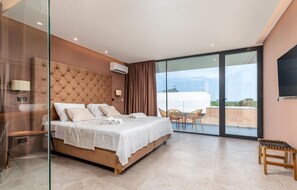 4 bedrooms, travel crib, free WiFi, bed sheets - Amazing home in Liznjan with sauna (Liznjan)