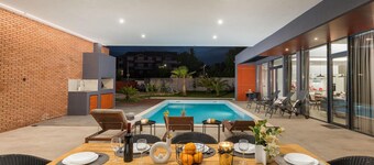 Stunning home in Liznjan with WiFi