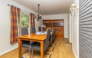 Dining - 5 bedroom pet friendly home in Vestnes (Vestnes)