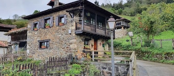 La Casa Rectoral del Tozu