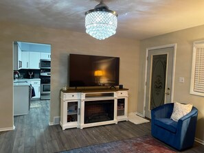 Smart TV, chimenea