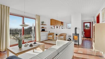 Televisie en een open haard