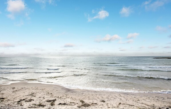 Plage à proximité, pêche sur place