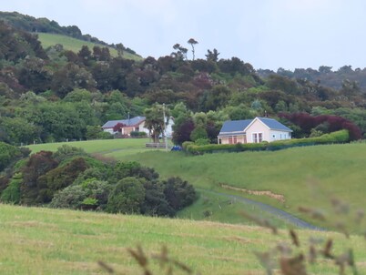 Hilltop Accommodation Catlins - Cottage