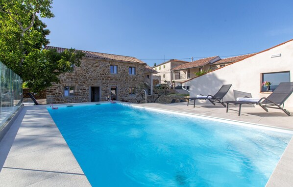 Piscina a l'aire lliure 