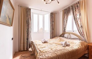 3 habitaciones, cuna de viaje y wifi gratis 