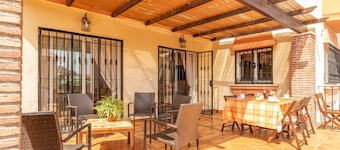 Lovely home in Benalmádena