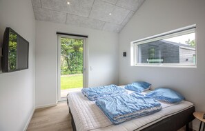 3 عدّة غرف نوم وسرير سفر وواي فاي مجانًا