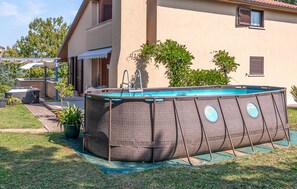 مغطس سبا خارجي