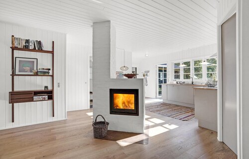 Gorgeous home in Ansager with kitchen