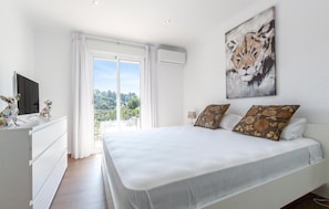 3 chambres, Wi-Fi gratuit, draps fournis