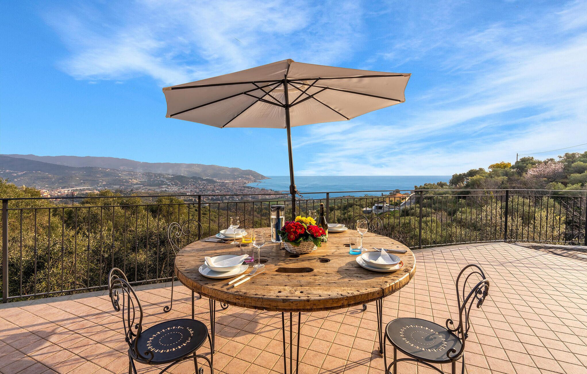 تناول الطعام بالخارج