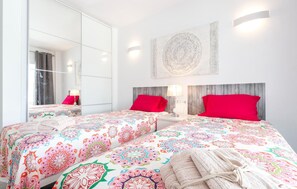 3 chambres, lit parapluie, Wi-Fi gratuit, draps fournis