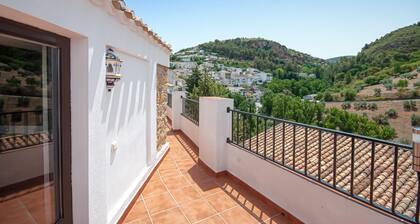 Awesome apartment in Monterio with WiFi