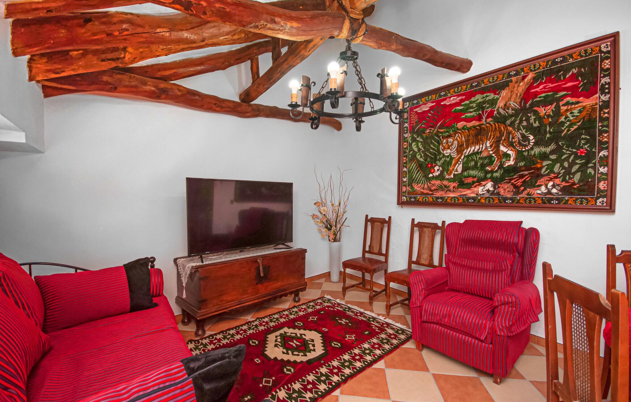2 Bedroom Cozy Apartment In Monterio - Montefrío