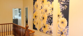 Renovated downtown Bar Harbor apartment, park and walk to shops and restaurants.