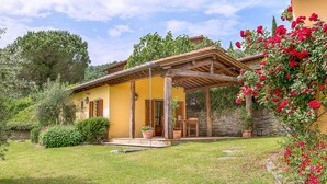 Exterior - Cozy home in Cortona with kitchen (Cortona)