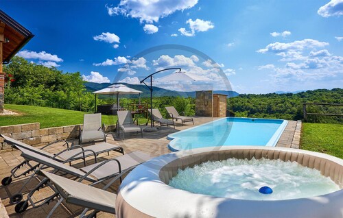 Belle maison à Kraljev Vrh avec WiFi