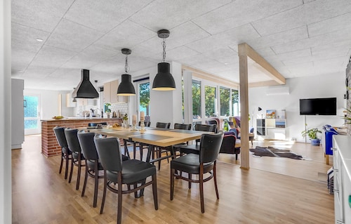 Stunning home in Sæby with kitchen