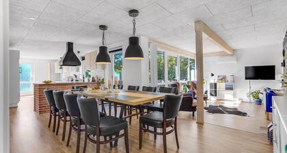 Stunning home in Sæby with kitchen