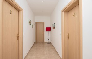 Interior - Beautiful apartment in Makarska (Makarska)