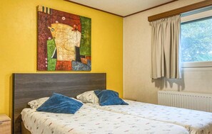 3 bedrooms, travel crib, free WiFi