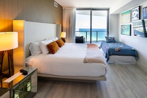 1 bedroom, in-room safe, iron/ironing board, free WiFi