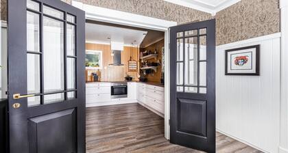 Gorgeous home in Vestnes with WiFi