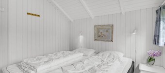 Cozy home in Væggerløse with sauna