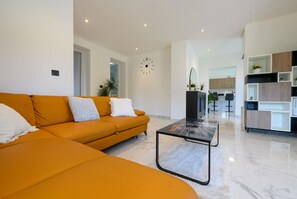 Smart TV - 3 bedroom cozy home in Banjole (Banjole)