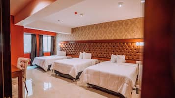Deluxe Triple Room | Minibar, desk, free WiFi, bed sheets