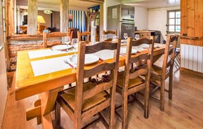 Dining - Gorgeous home in Cormeilles with WiFi (Cormeilles)