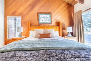 3 bedrooms, WiFi, bed sheets