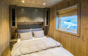 4 soverom og wi-fi (inkludert)