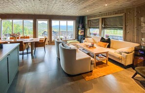 Fernseher, Kamin