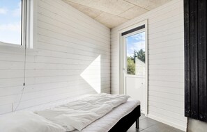 4 عدّة غرف نوم وسرير سفر وواي فاي مجانًا