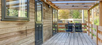 Awesome home in Well with kitchen
