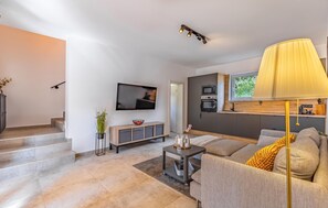 Fernseher, Tischfußball