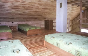 2 bedrooms, travel crib