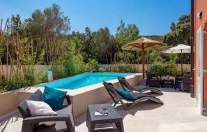 Beheizter Pool