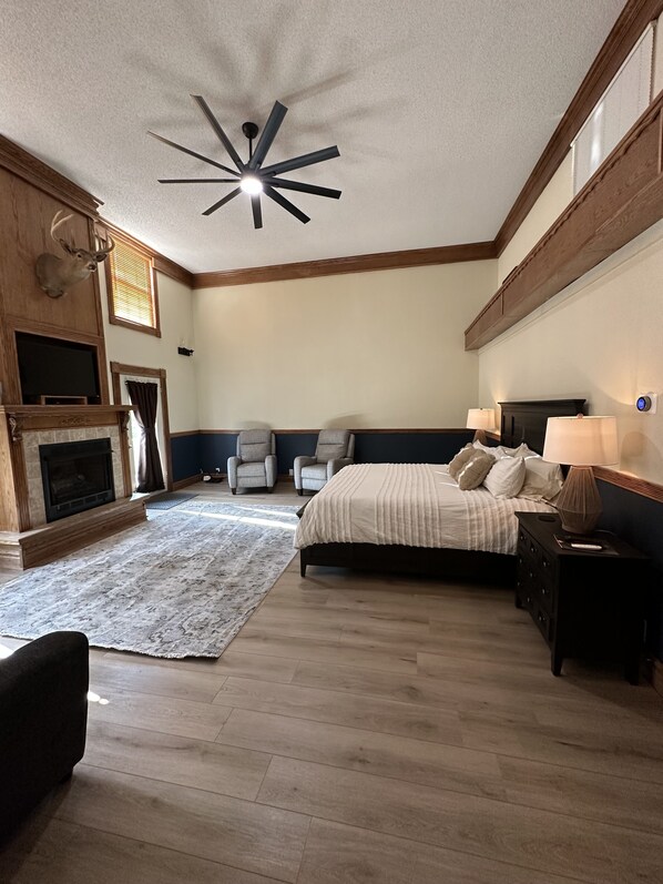 7 bedrooms, desk, iron/ironing board, free WiFi